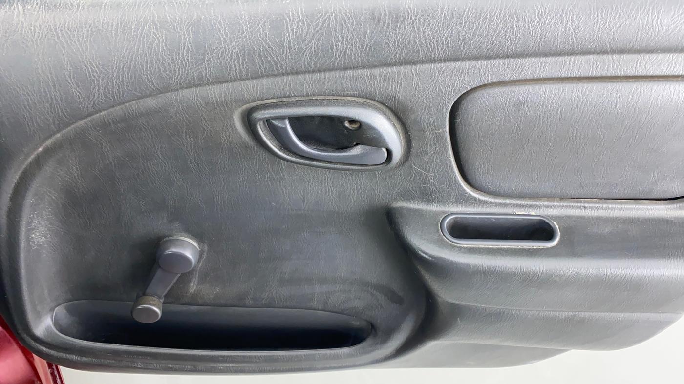 2010 Maruti Alto LXI, Petrol, Manual, 41,158 km, Driver Side Door Panels Control