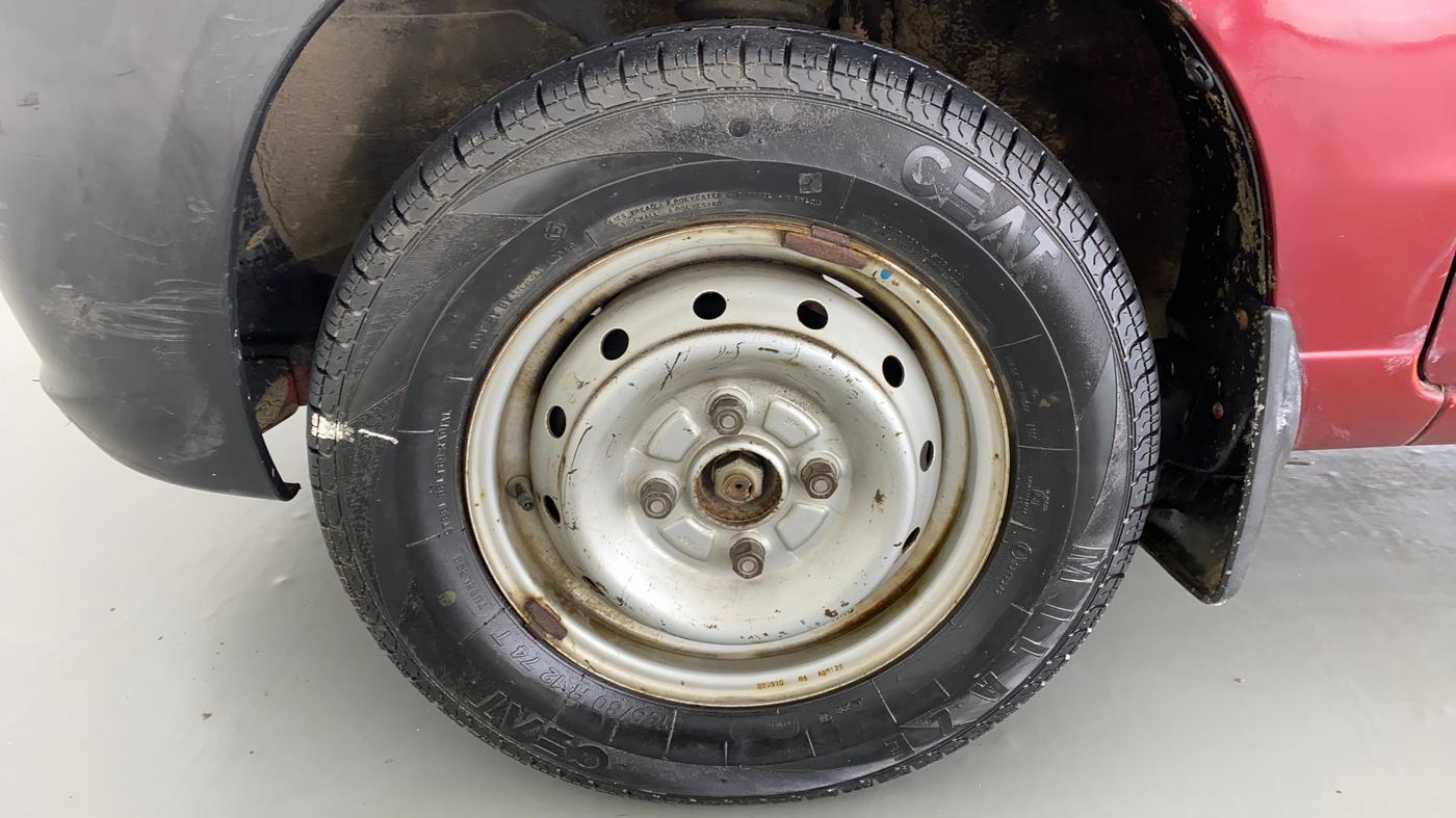 2010 Maruti Alto LXI, Petrol, Manual, 41,158 km, Left Front Wheel