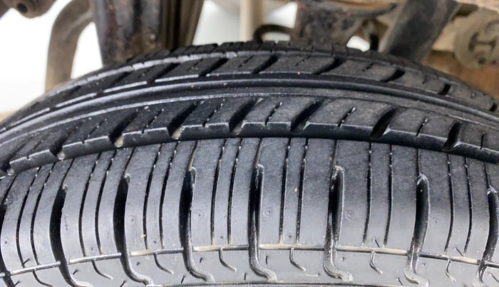 2010 Maruti Alto LXI, Petrol, Manual, 41,158 km, Right Rear Tyre Tread