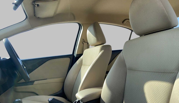 2017 Honda City V MT PETROL, Petrol, Manual, 37,050 km, Right Side Front Door Cabin
