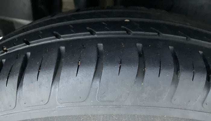 2020 Maruti Dzire VXI, Petrol, Manual, 34,188 km, Right Rear Tyre Tread