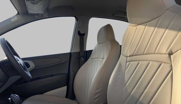 2020 Hyundai GRAND I10 NIOS MAGNA CORPORATE EDITION AMT 1.2 KAPPA VTVT, Petrol, Automatic, 3,396 km, Right Side Front Door Cabin