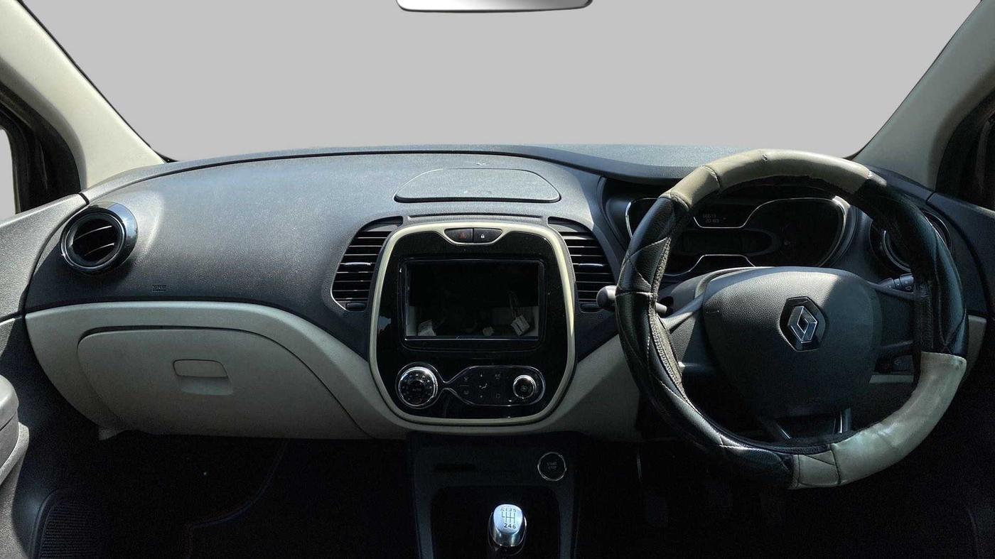 2018 Renault Captur RXE diesel (MT), Diesel, Manual, 66,764 km, Dashboard