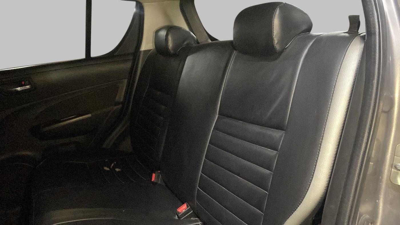 2015 Maruti Swift VXI, Petrol, Manual, 96,367 km, Right Side Rear Door Cabin