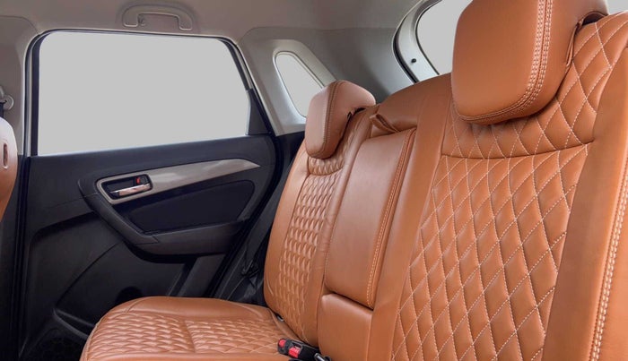2019 Maruti Vitara Brezza ZDI AMT, Diesel, Automatic, 6,294 km, Right Side Rear Door Cabin