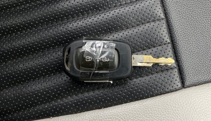 2019 Renault Kwid RXT 1.0 (O), Petrol, Manual, 50,647 km, Key Close Up