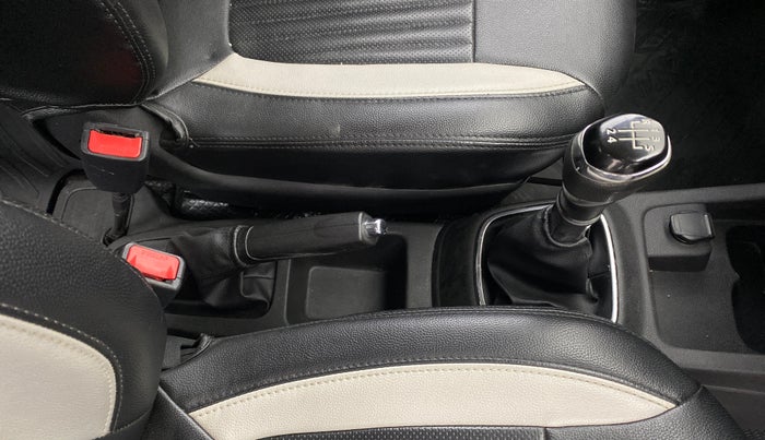 2019 Renault Kwid RXT 1.0 (O), Petrol, Manual, 50,647 km, Gear Lever