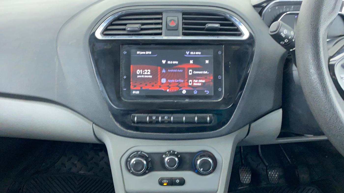 2020 Tata Tiago XZ 1.2 REVOTRON, Petrol, Manual, 35,863 km, Air Conditioner