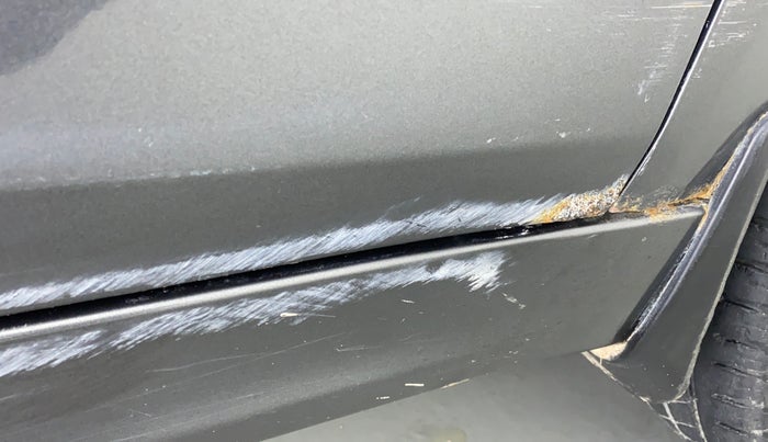 2020 Tata Tiago XZ 1.2 REVOTRON, Petrol, Manual, 35,863 km, Driver-side door - Slightly rusted