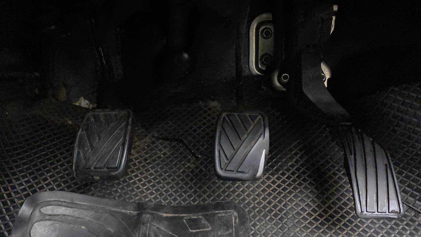 2014 Maruti Swift VDI, Diesel, Manual, 97,631 km, Pedals
