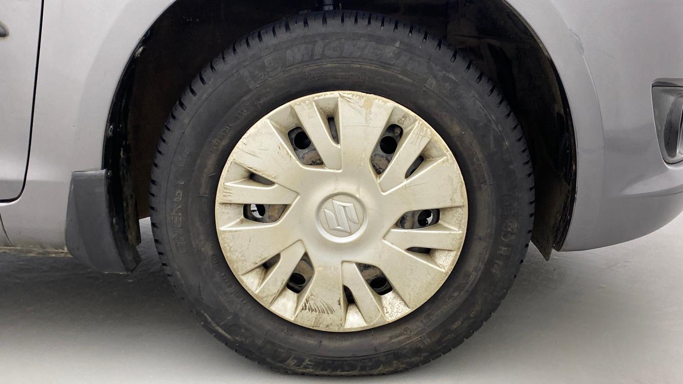 2014 Maruti Swift VDI, Diesel, Manual, 97,631 km, Right Front Wheel
