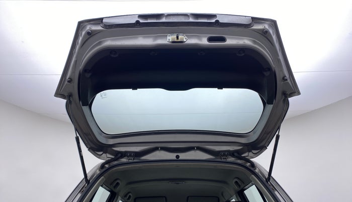 2014 Maruti Swift VDI, Diesel, Manual, 97,631 km, Boot Door Open