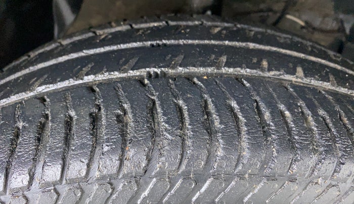 2018 Maruti Vitara Brezza VDI, Diesel, Manual, 64,331 km, Right Front Tyre Tread