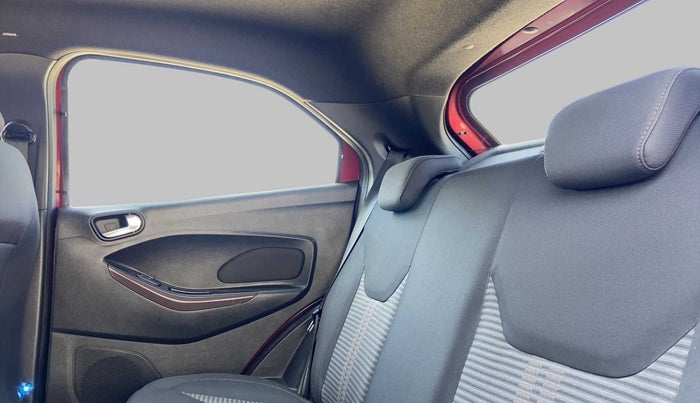 2019 Ford FREESTYLE TITANIUM + 1.2 TI-VCT, Petrol, Manual, 31,802 km, Right Side Rear Door Cabin