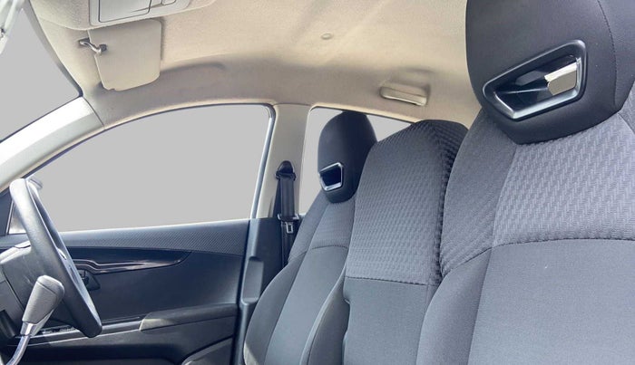 2017 Mahindra KUV 100 NXT K8 6 STR, Petrol, Manual, 44,217 km, Right Side Front Door Cabin