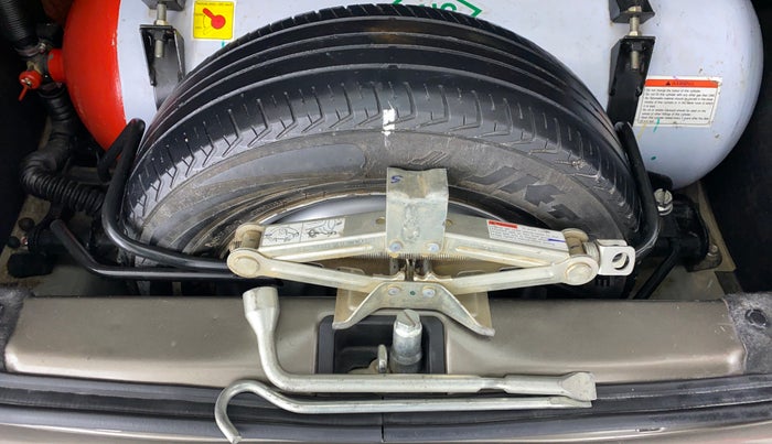 2020 Maruti New Wagon-R LXI CNG 1.0 L, CNG, Manual, 36,518 km, Spare Tyre