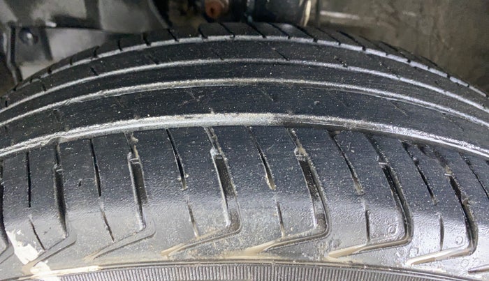 2020 Maruti New Wagon-R LXI CNG 1.0 L, CNG, Manual, 36,518 km, Left Front Tyre Tread
