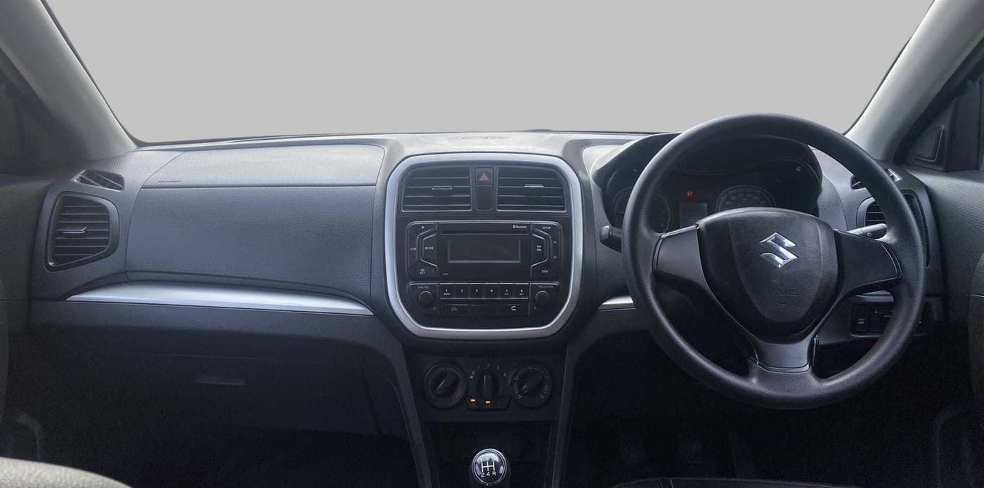 2017 Maruti Vitara Brezza LDI (O), Diesel, Manual, 29,275 km, Dashboard