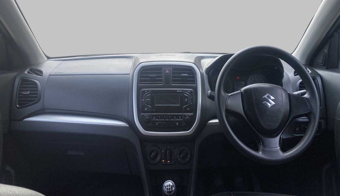 2017 Maruti Vitara Brezza LDI (O), Diesel, Manual, 29,275 km, Dashboard