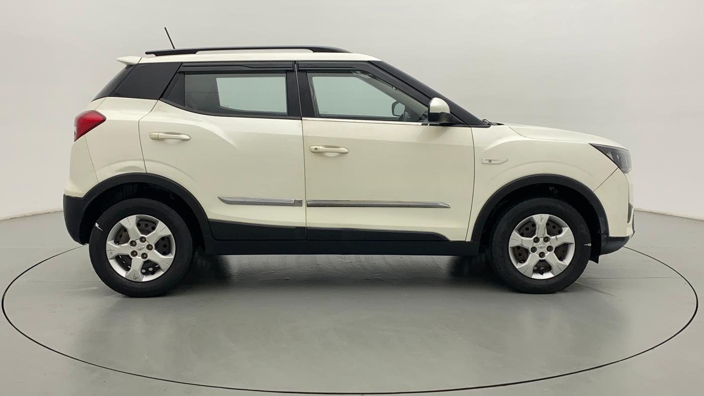2019 Mahindra XUV300 1.5 W6 MT, Diesel, Manual, 62,552 km, Right Side View