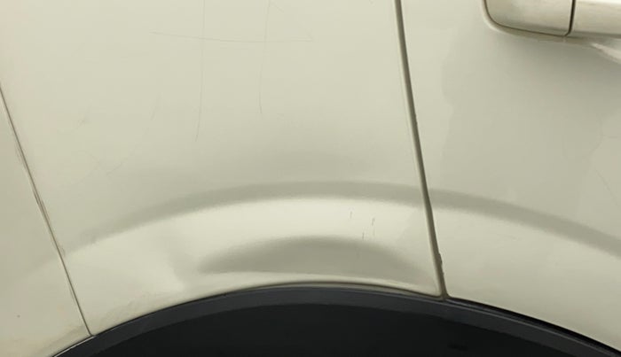 2019 Mahindra XUV300 1.5 W6 MT, Diesel, Manual, 62,552 km, Right quarter panel - Slightly dented