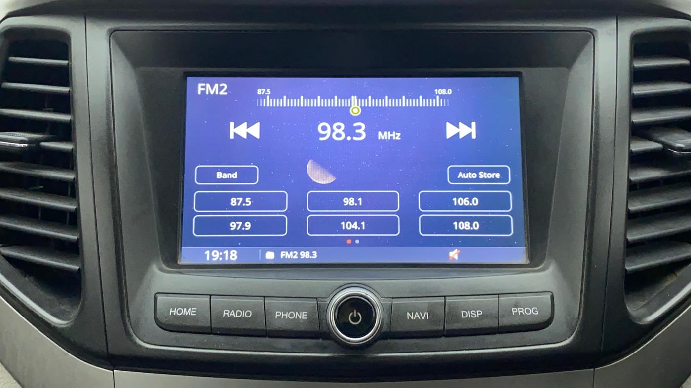 2019 Mahindra XUV300 1.5 W6 MT, Diesel, Manual, 62,552 km, Infotainment System