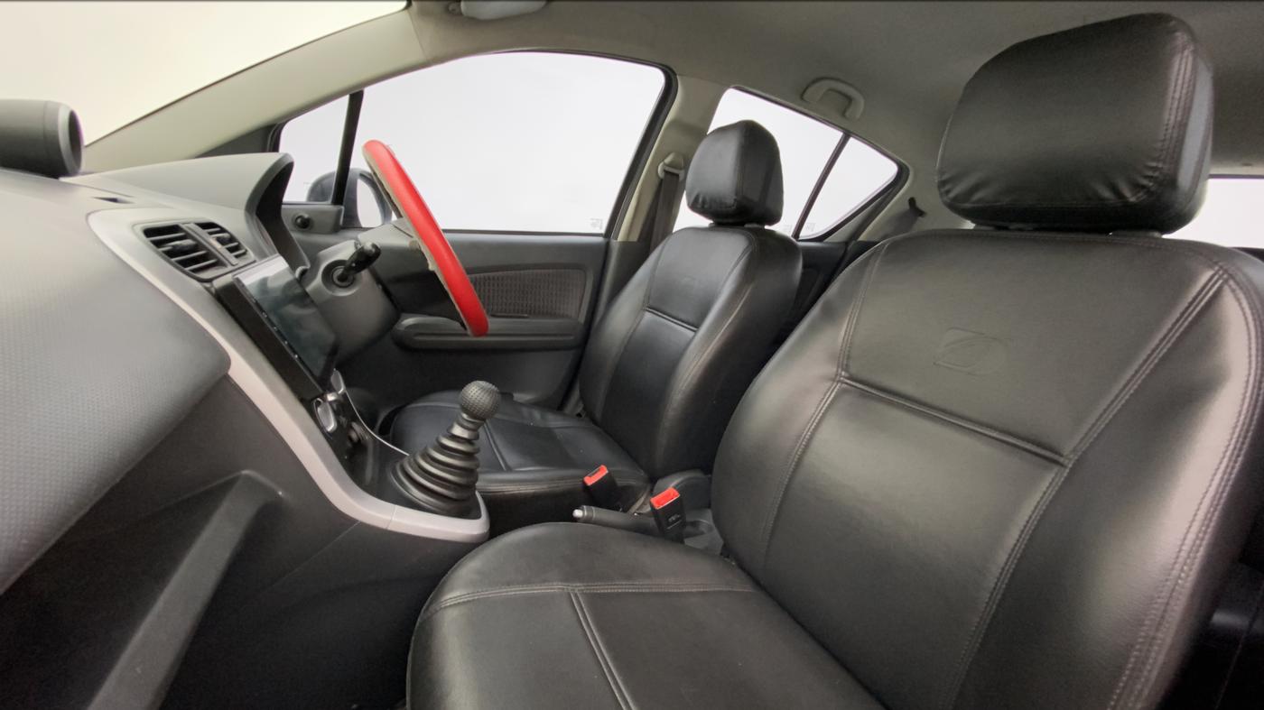 2014 Maruti Ritz VXI, Petrol, Manual, 65,203 km, Right Side Front Door Cabin