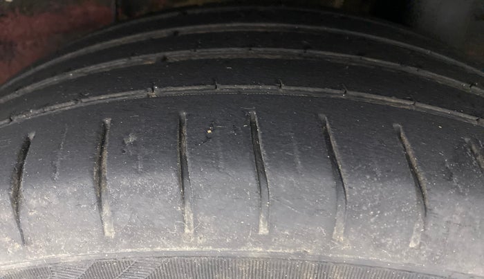 2016 Hyundai Elite i20 ASTA 1.2, Petrol, Manual, 32,136 km, Left Rear Tyre Tread
