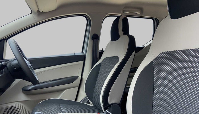 2022 Renault TRIBER RXZ AT, Petrol, Automatic, 5,358 km, Right Side Front Door Cabin