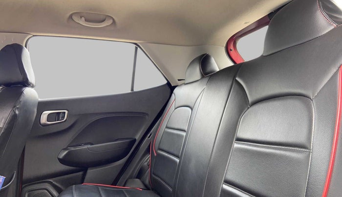 2019 Hyundai VENUE S 1.2, Petrol, Manual, 32,670 km, Right Side Rear Door Cabin