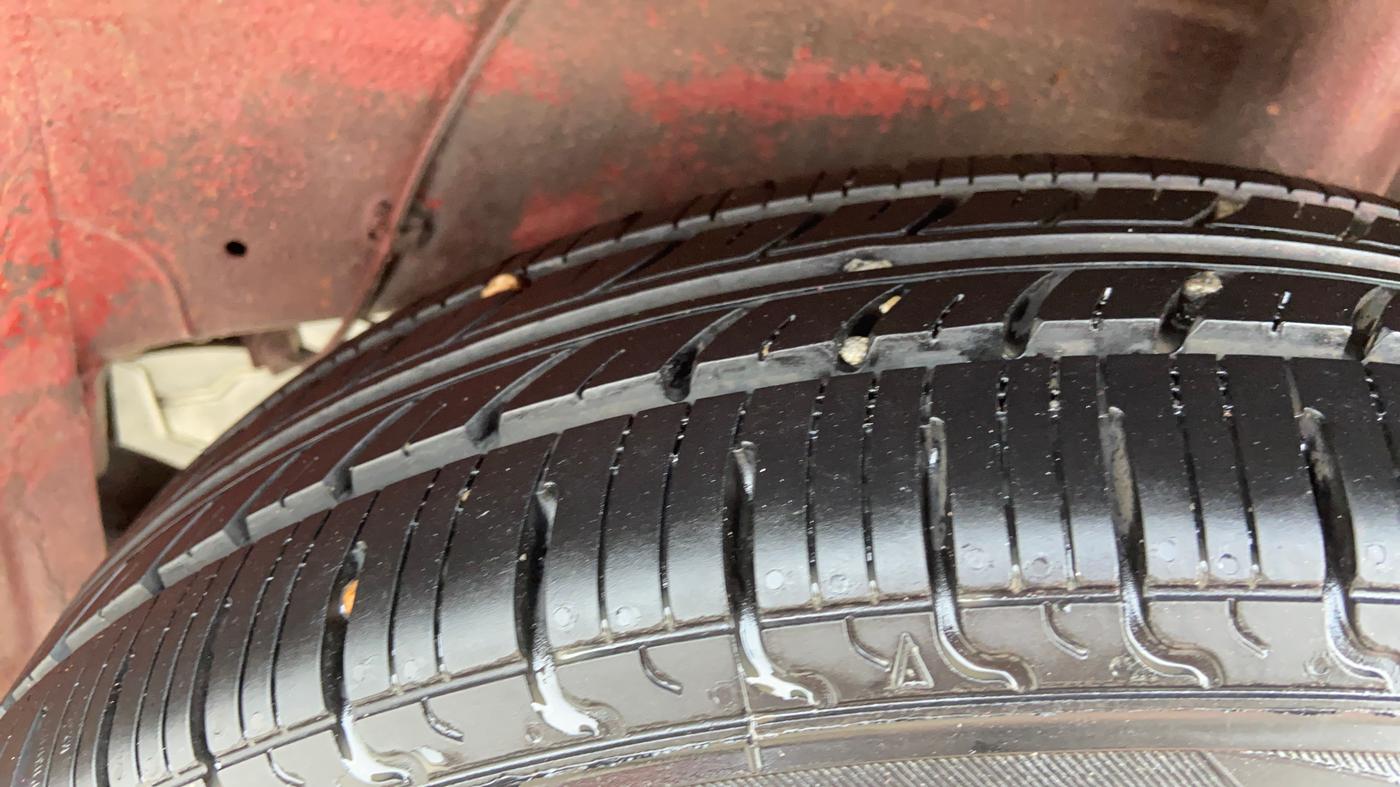 2017 Maruti Celerio ZXI AMT (O), Petrol, Automatic, 81,266 km, Left Rear Tyre Tread
