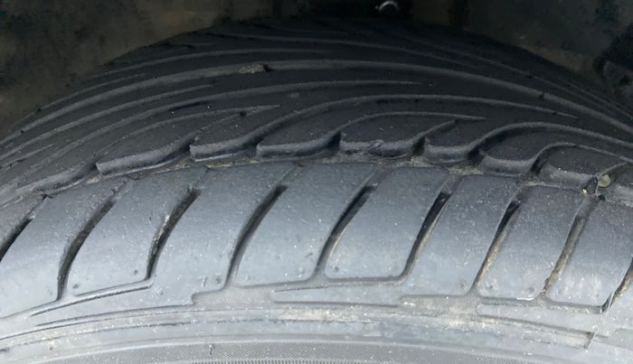 2010 Honda City V MT PETROL, Petrol, Manual, 47,400 km, Right Front Tyre Tread