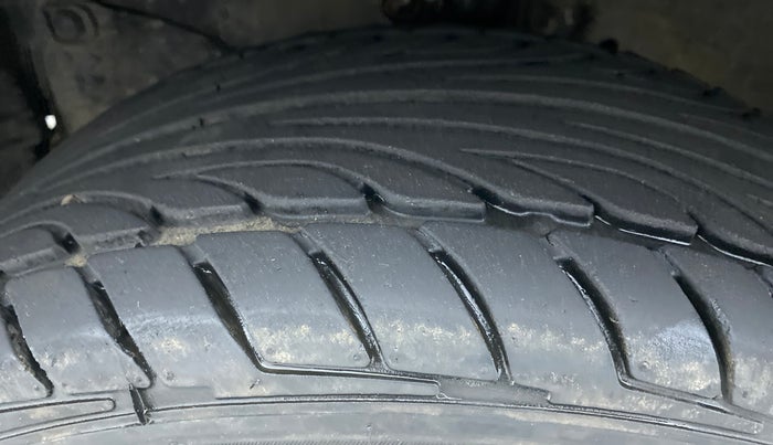 2010 Honda City V MT PETROL, Petrol, Manual, 47,400 km, Left Front Tyre Tread