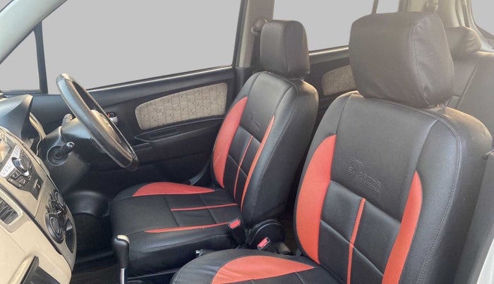 2017 Maruti Wagon R 1.0 VXI AMT, Petrol, Automatic, 58,554 km, Right Side Front Door Cabin