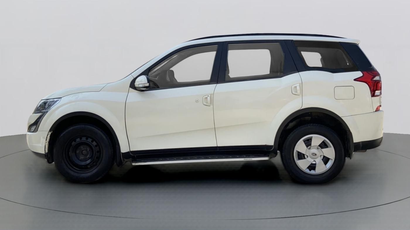 2018 Mahindra XUV500 W7 AT, Diesel, Automatic, 28,610 km, Left Side