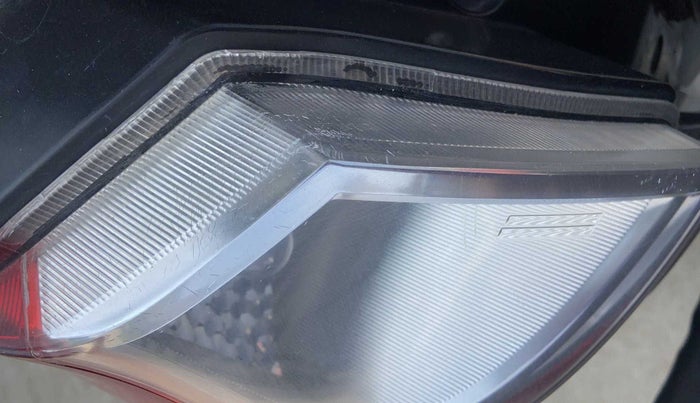 2018 Maruti Alto K10 VXI, Petrol, Manual, 39,911 km, Right tail light - Minor damage