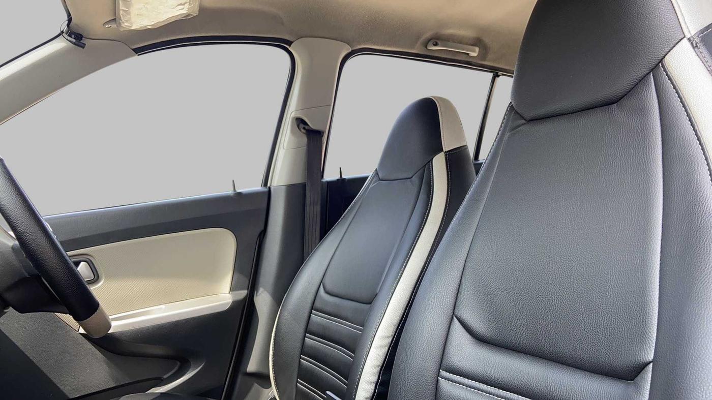 2018 Maruti Alto K10 VXI, Petrol, Manual, 39,911 km, Right Side Front Door Cabin