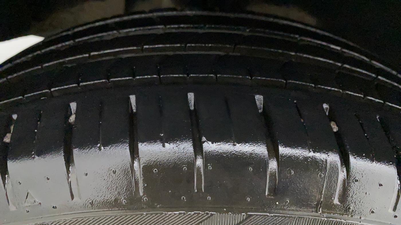 2020 Maruti Baleno ZETA CVT PETROL 1.2, Petrol, Automatic, 12,605 km, Left Front Tyre Tread
