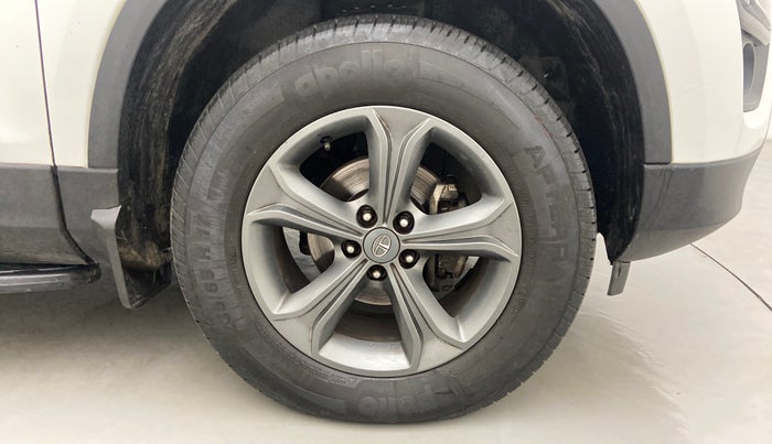 2021 Tata Harrier XZA, Diesel, Automatic, 24,437 km, Right Front Wheel