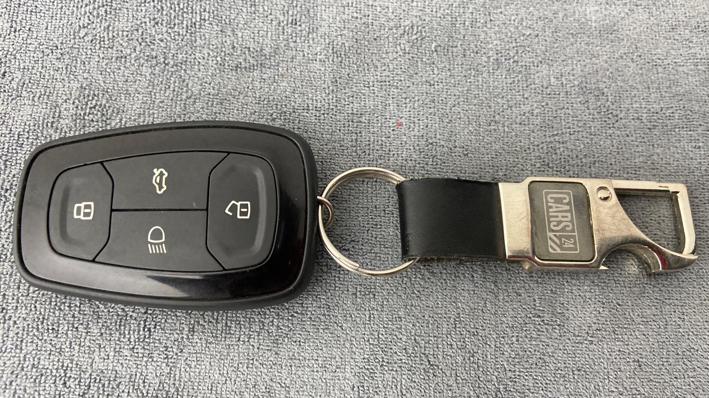 2021 Tata Harrier XZA, Diesel, Automatic, 24,437 km, Key Close Up