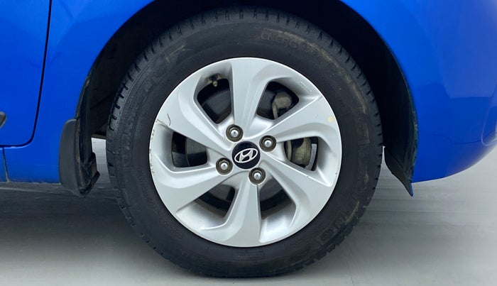 2018 Hyundai Xcent SX 1.2, Petrol, Manual, 30,203 km, Right Front Wheel