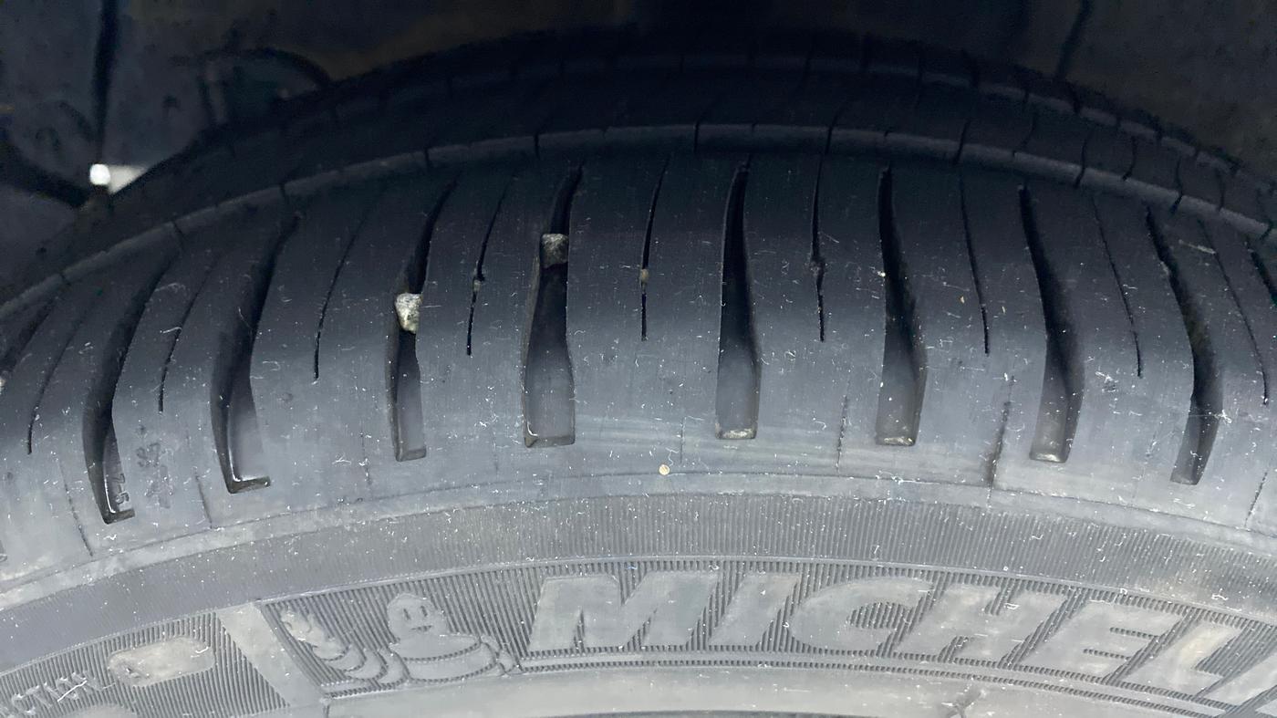 2018 Hyundai Xcent SX 1.2, Petrol, Manual, 30,203 km, Right Rear Tyre Tread