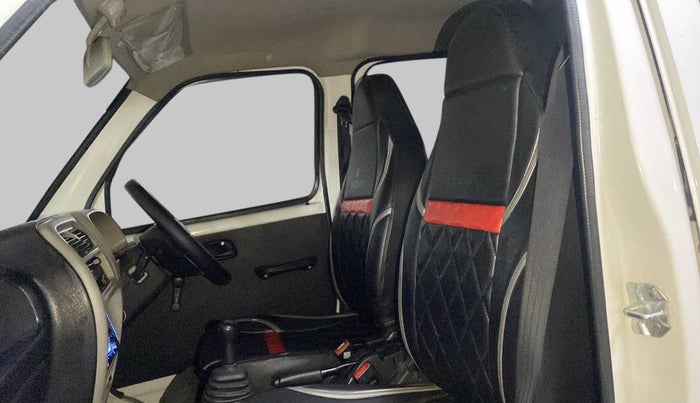 2020 Maruti Eeco 5 STR WITH A/C+HTR, Petrol, Manual, 28,043 km, Right Side Front Door Cabin
