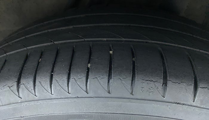 2017 Honda BR-V 1.5 i-VTEC V, Petrol, Manual, 58,022 km, Left Rear Tyre Tread