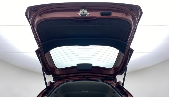 2017 Honda BR-V 1.5 i-VTEC V, Petrol, Manual, 58,022 km, Boot Door Open