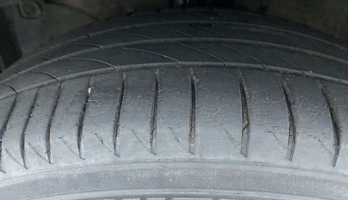 2017 Honda BR-V 1.5 i-VTEC V, Petrol, Manual, 58,022 km, Left Front Tyre Tread