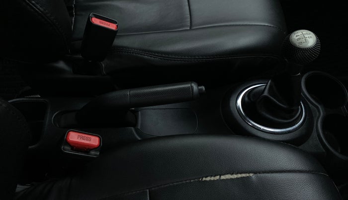 2017 Honda BR-V 1.5 i-VTEC V, Petrol, Manual, 58,022 km, Gear Lever