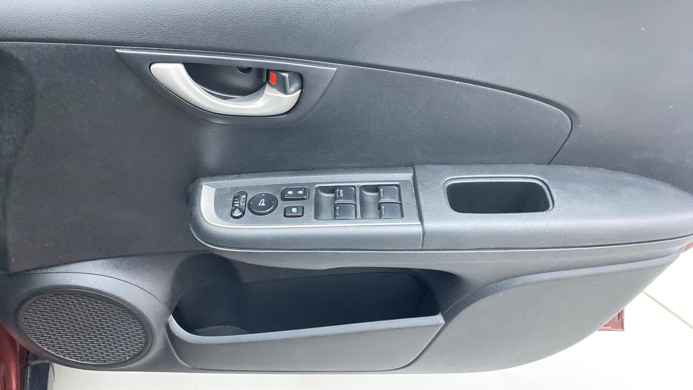 2017 Honda BR-V 1.5 i-VTEC V, Petrol, Manual, 58,022 km, Driver Side Door Panels Control