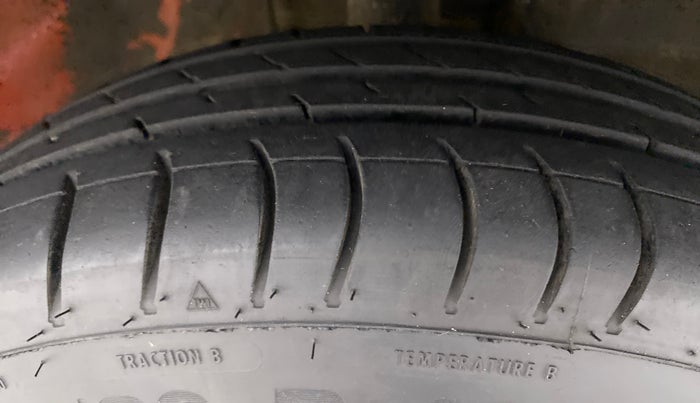 2020 Maruti S PRESSO LXI, Petrol, Manual, 19,029 km, Right Front Tyre Tread