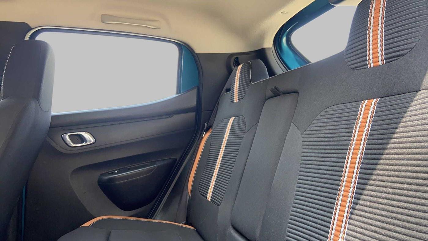 2021 Renault Kwid 1.0 CLIMBER OPT, Petrol, Manual, 11,389 km, Right Side Rear Door Cabin